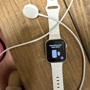 Apple Silver Smartwatch with White Band